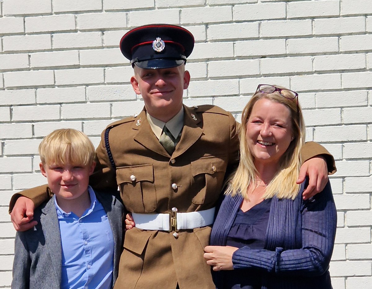 So very proud of my eldest this weekend, turning 18 and passing out (literally 🥵) from @BritishArmy #basictraining in the same week.. super support from his Corporals and mates for life made..  #proudmom 💙❤️