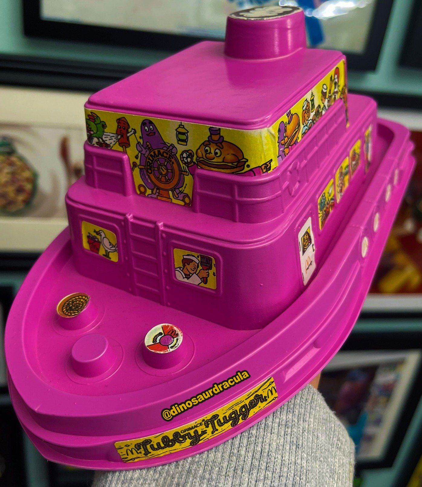 Mcdonalds happy sales meal boat container