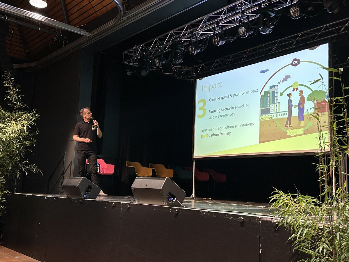 thinkbamboo's tweet photo. Kjell Tahon, Co-owner of Bamboologic European Low footprint bamboo, good for agriculture, climate, and economy at #europeanbambooexpo @artecology #bamboologic #thinkbamboo #bamboo https://t.co/ksXp7Uahjg