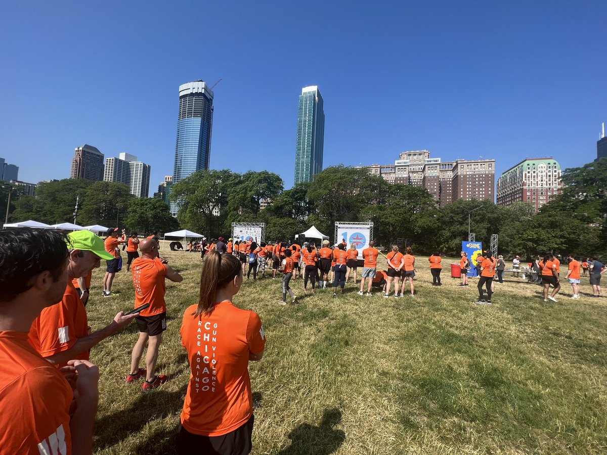 <a href="/uchicagosurgery/">UChicago Surgery</a> and <a href="/uchicagosurgres/">UChicago Surgery Residents</a> is out here with many others from the City of Chicago running for #GunViolenceAwareness with <a href="/StridesForPeace/">Strides for Peace</a>! 

Thanks to all who donated, we hit our fundraising goal! #WhyIRun #RAGV2023 #WearOrange