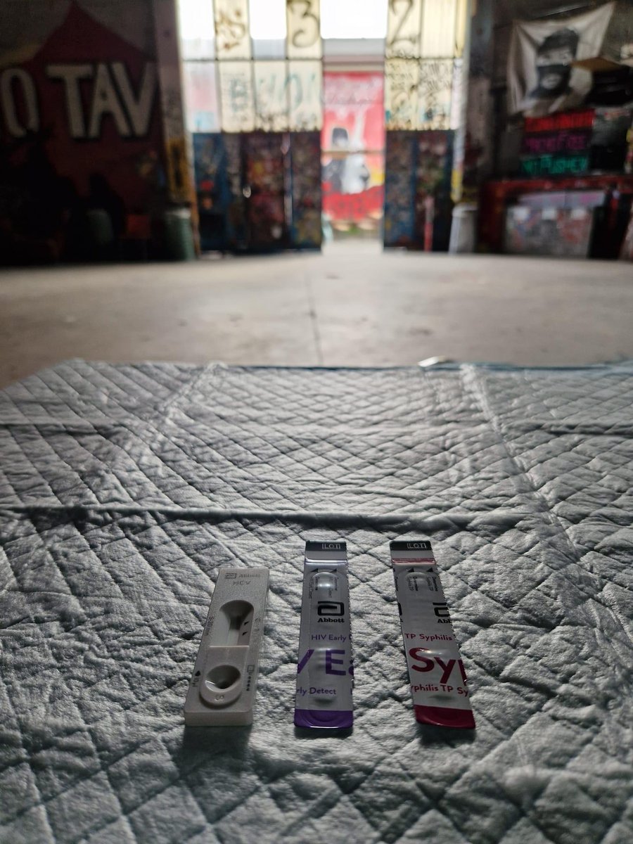 friendly_test's tweet photo. Noi siamo pronti, fino alle 20 ci trovate al c.s.a. Pacì Paciana con il #FriendlyTest - test rapido, anonimo e gratuito per #HIV #HCV #Sifilide. #bergamoleavesnoonebehind #BergamoFTC #CheckPointBG #salutesessuale #cHIVuoleconoscere #aids https://t.co/pNPeYCvc5u