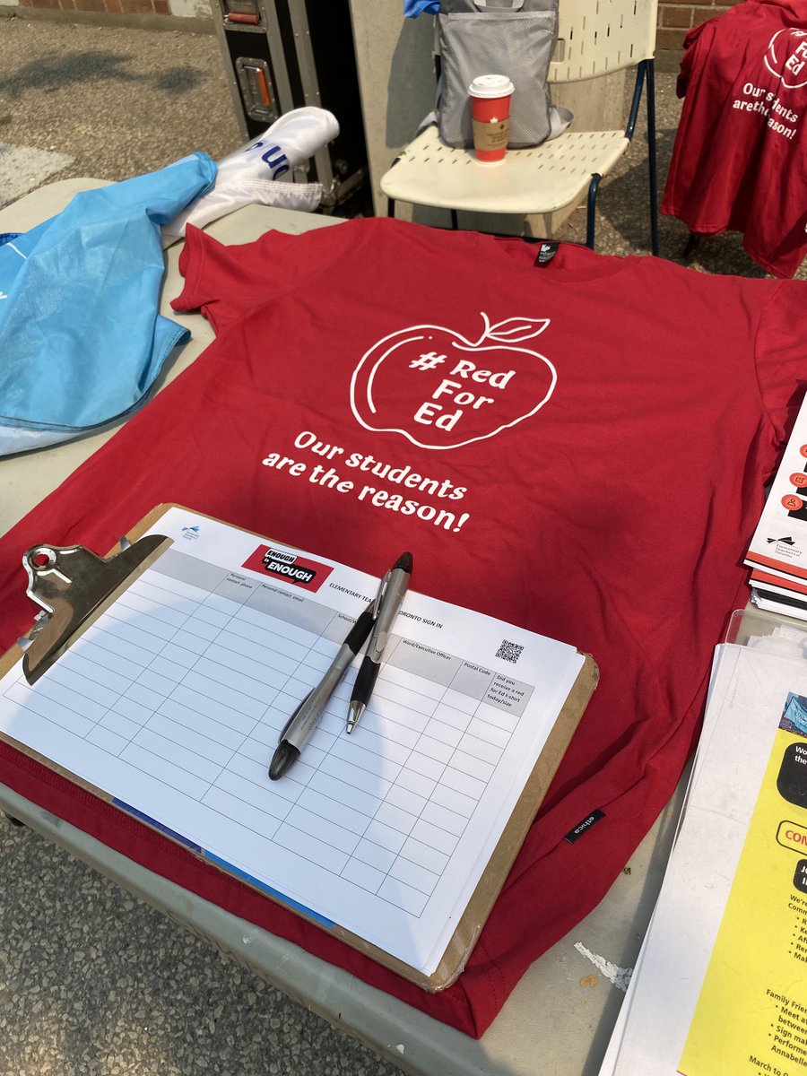 ⁦⁦@ElemTeachersTO⁩ ETT members, please remember to sign in via QR code or old fashion pen and paper. If you missed us at ⁦@TDSB_ChurchStPS⁩ find an executive officer to sign in with the QR #enoughisenough #redfored