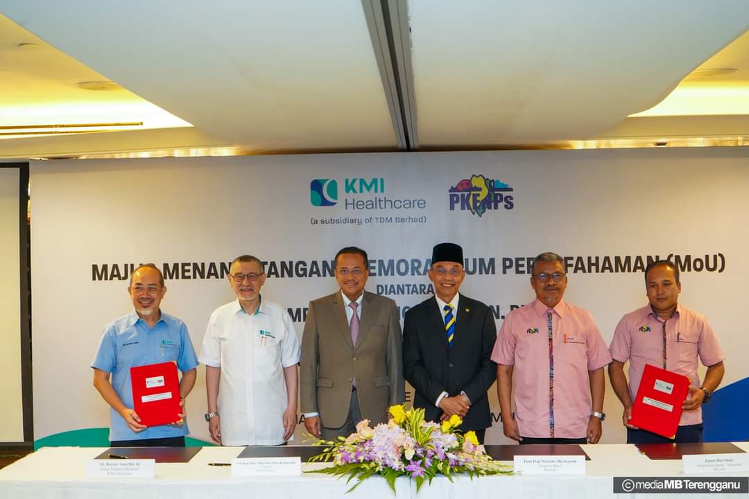DrAhmadSamsuri's tweet photo. Saya amat berbesar hati dengan usahasama antara Kumpulan Medic Iman Sdn Bhd (KMI Healthcare) dan Perbadanan Kemajuan Ekonomi Negeri Perlis (PKNEPs) untuk meningkatkan fasiliti kesihatan di negeri Perlis.
Walaupun hospital kerajaan masih menjadi pilihan, tetapi kita mempunyai https://t.co/DlpVvFv5Se