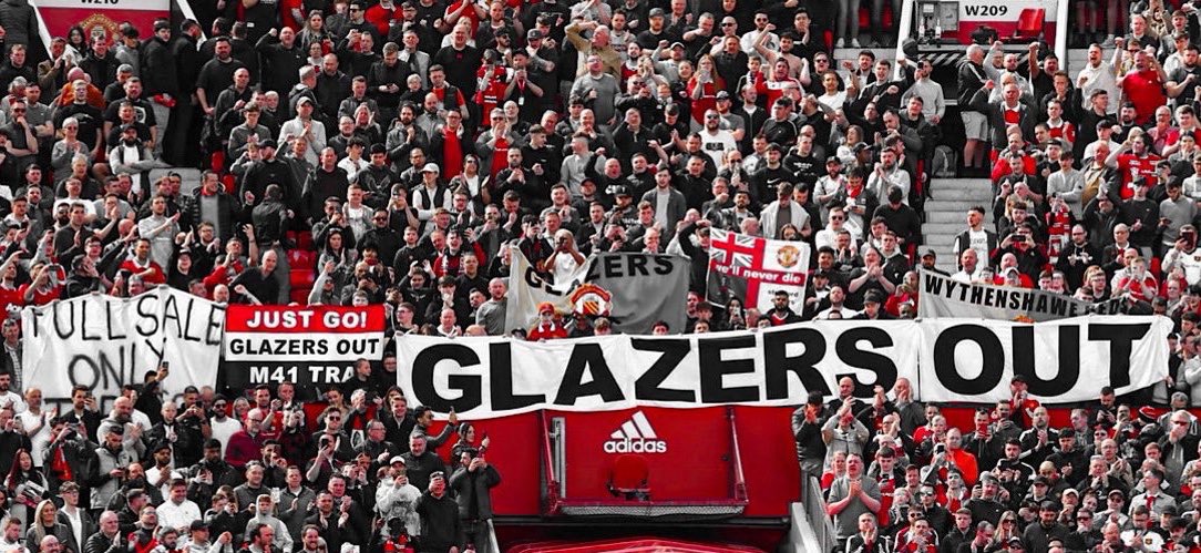 The__1958's tweet image. 58’ lads man handled by stewards and not let into Wembley. Confiscated any anti Glazer flags! 

The Glazers are c@nts! 

UTFR🇾🇪
#GlazersOut