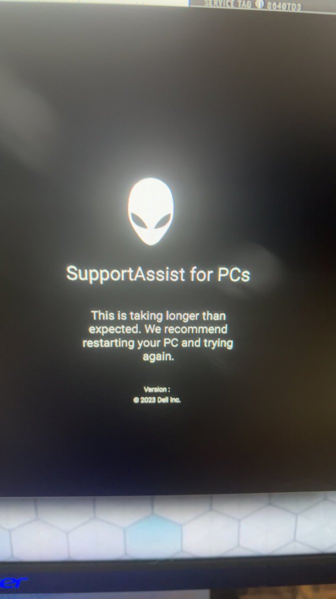 EnragedRedHead's tweet photo. @DellCares why does this happen every damn time I try to check for update…. I’ve already restarted my pc 3 times. Sort it out please https://t.co/O3KEfn1OSE
