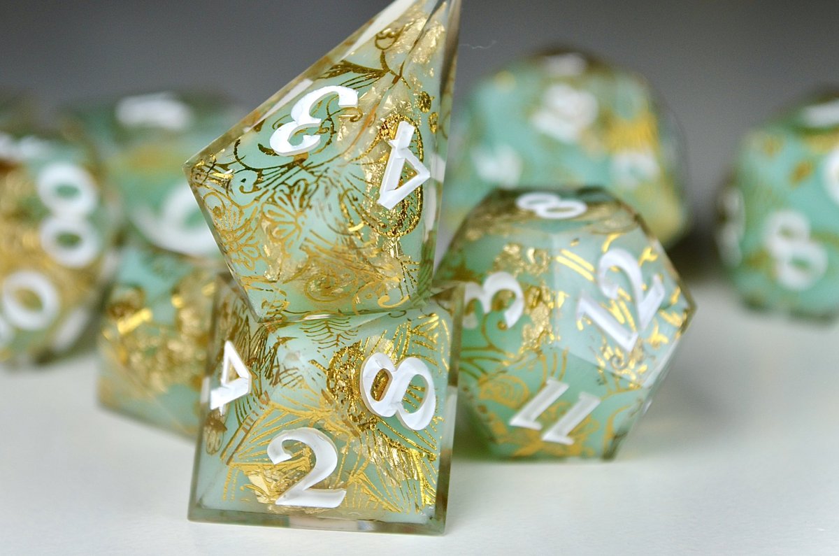 2crit2quit's tweet photo. Today at 1pm ET ~ ✨🌸💀🌸✨
#dice #ttrpg #dnd https://t.co/XSbZYgFKmc
