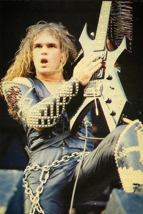 Happy Birthday Kerry King of Fuckin Slayer \\m/ 