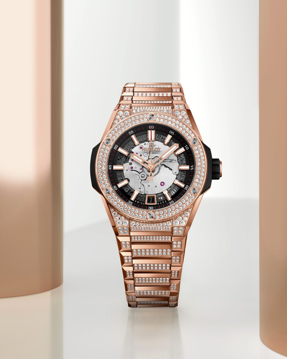 The shine of King Gold, the sparkle of diamonds. #BigBangIntegrated Time Only King Gold Pavé. #Hublot