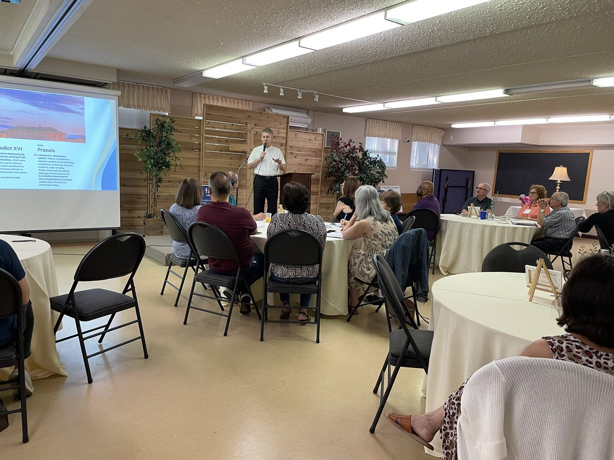 HolyFamilyWh's tweet photo. Ministry Leadership Conference @ Holy Family Parish Whitby: 35 Ministry leaders coming together for our parish renewal. https://t.co/sdiDqvhrLI