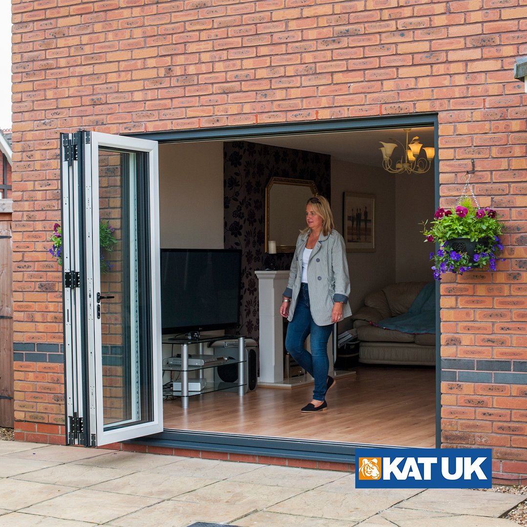 KatMacclesfield's tweet photo. Why Do Installers Love #KAT?
Friendly Service? Great Range of PVCu and Aluminium Windows and Doors? Fast Turnaround? Excellent customer support?
All of the above … plus we add a sprinkle of love to each and every product! 😺
📩 enquiries@katuk.co.uk
#TradeWindows #TradeFrames https://t.co/6jYNBzR7Bm
