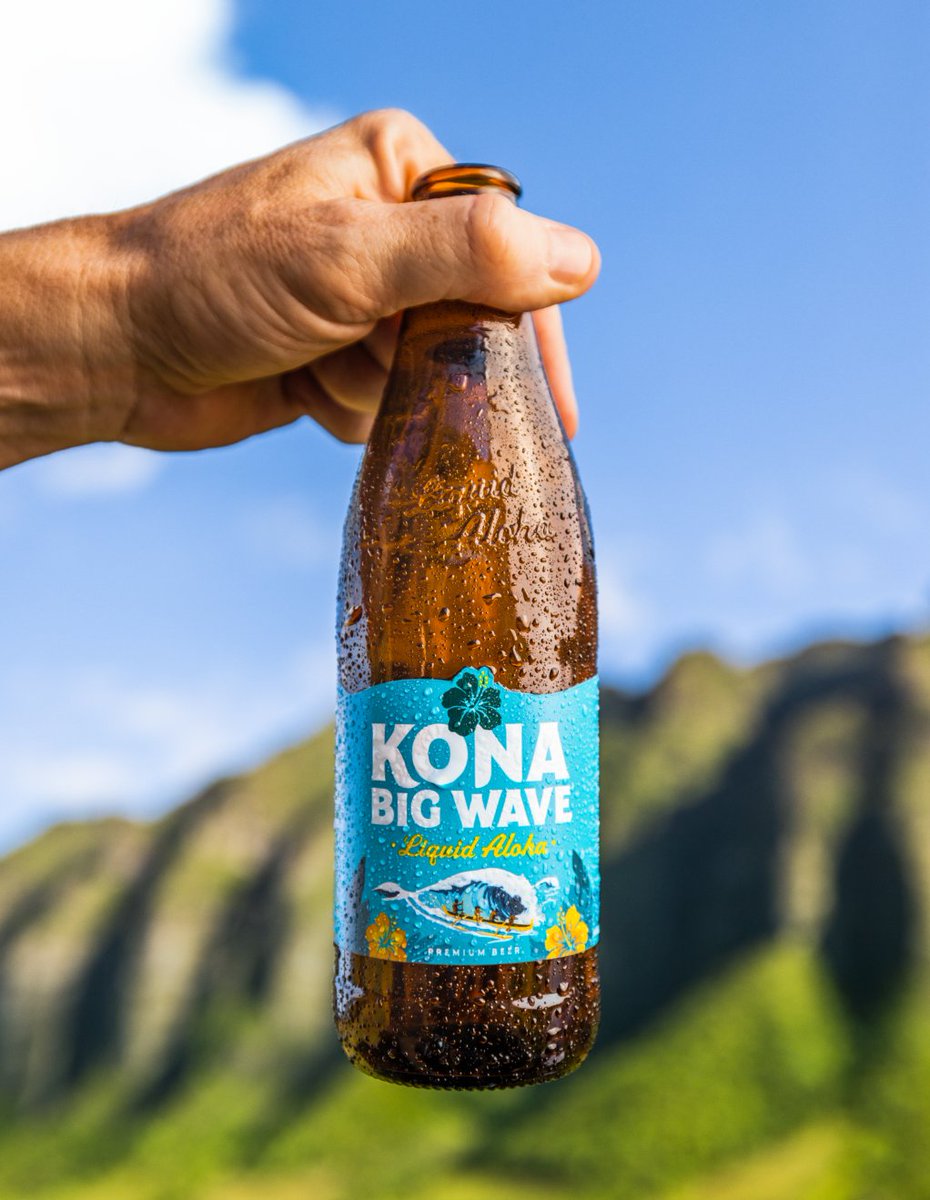 ABofKC's tweet photo. Bring on golden hour with @KonaBigWave. 🍻

#konabigwave #kona #bigwave #liquidaloha https://t.co/XJuuR4QuON