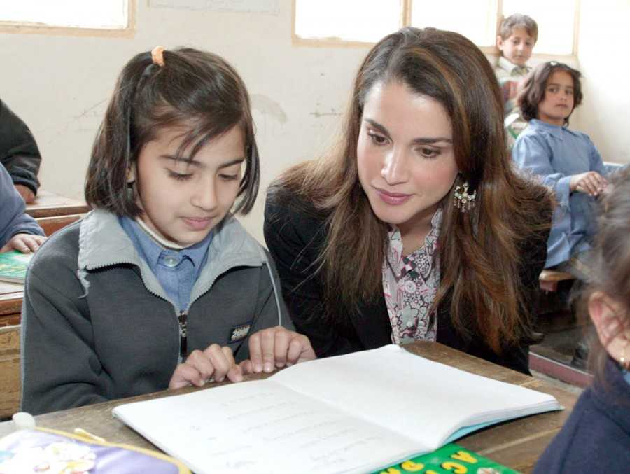 'Girls' education is not just about educating a few individuals; it's about transforming entire communities and societies.' ~@QueenRania of #Jordan

Please retweet if you agree w/these #SaturdayThoughts & that #EducationCannotWait for any child.

@un @qrfoundation @dfat @sida