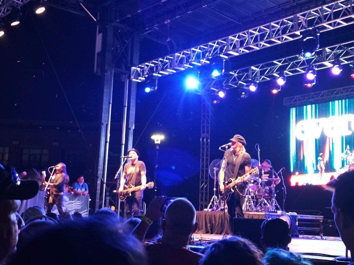 4WARDproject's tweet photo. We placed rock 23-173 for Eric after the @EverclearBand concert at @ohiobikeweek in Sandusky, OH.  🇺🇸 #end22aday #4EricWard #4WARDproject #4WARDrocks #honorthefallen #memorialday https://t.co/XuE0sMuVdX