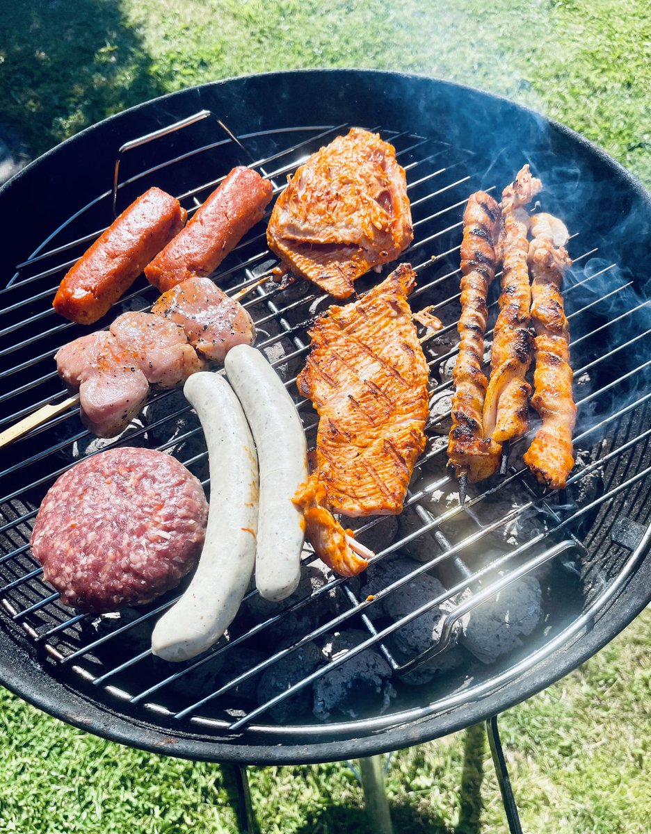 babymohouseman's tweet photo. Cem gefällt das nicht. https://t.co/iDlPnmadp5