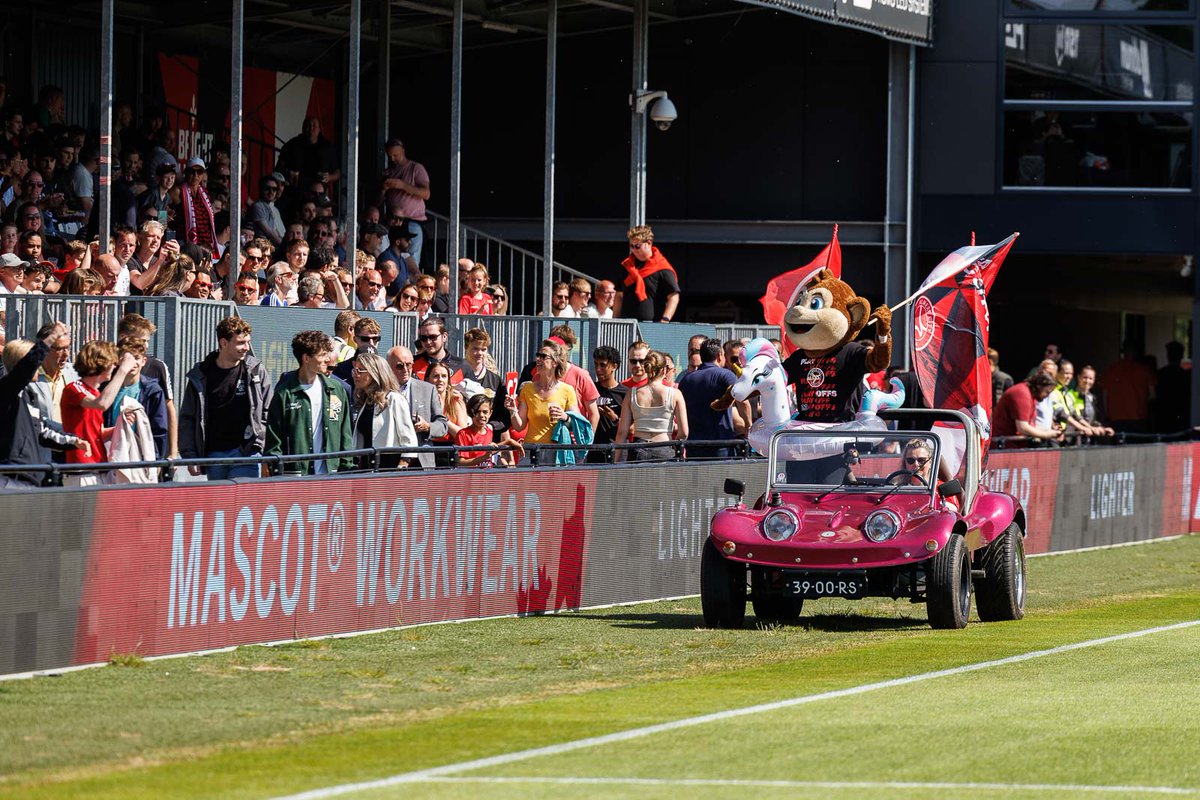 4️⃣0️⃣1️⃣9️⃣

Er zijn meer dan vierduizend supporters de stadionpoorten doorgekomen voor de return van de halve finale om de Keuken Kampioen Play-Offs om promotie en degradatie. #almvvv

📸 Ron Baltus / sportshots.pro