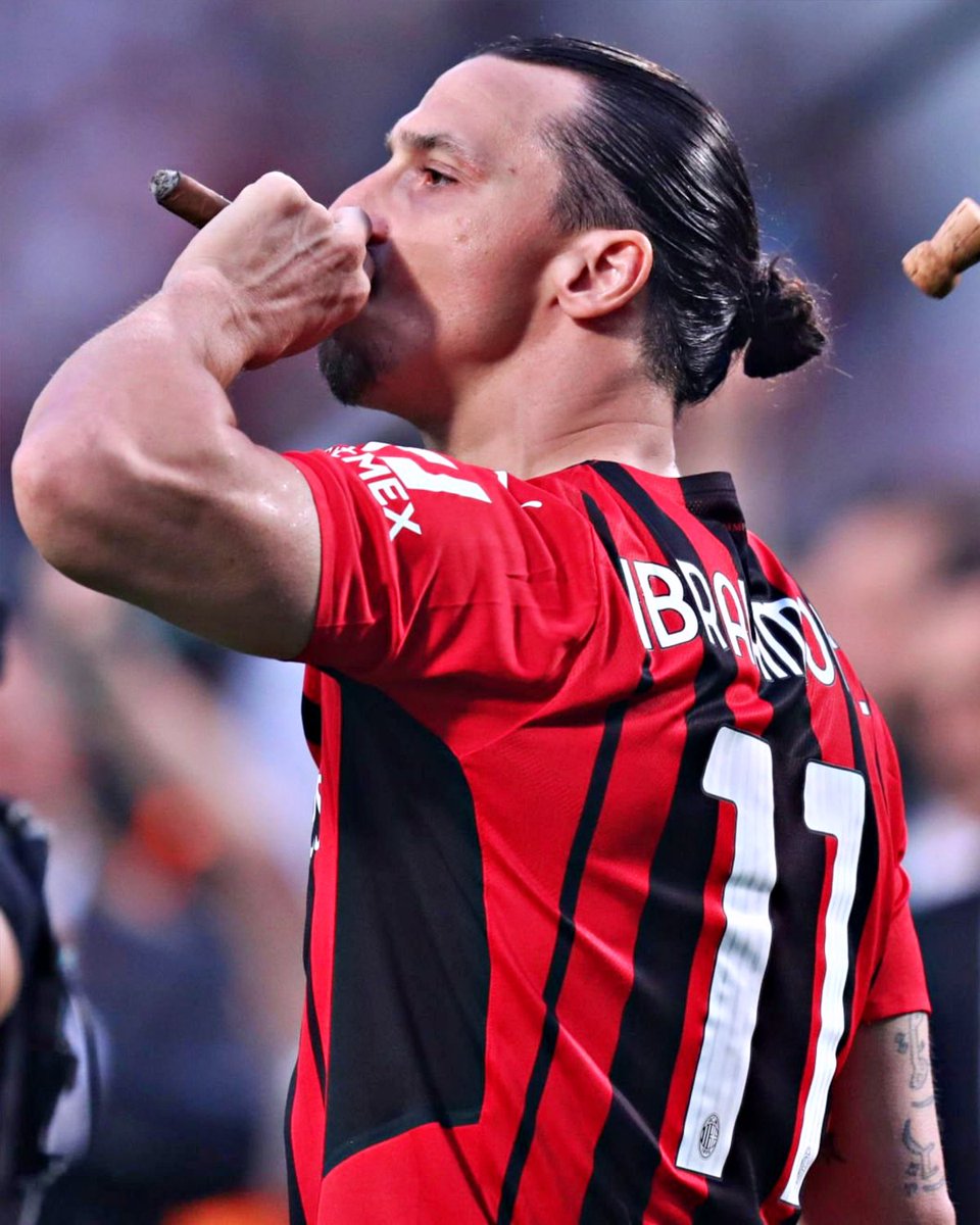 B24PT's tweet photo. Ibrahimovic deixa o Milan. https://t.co/3GjDRW37Ye