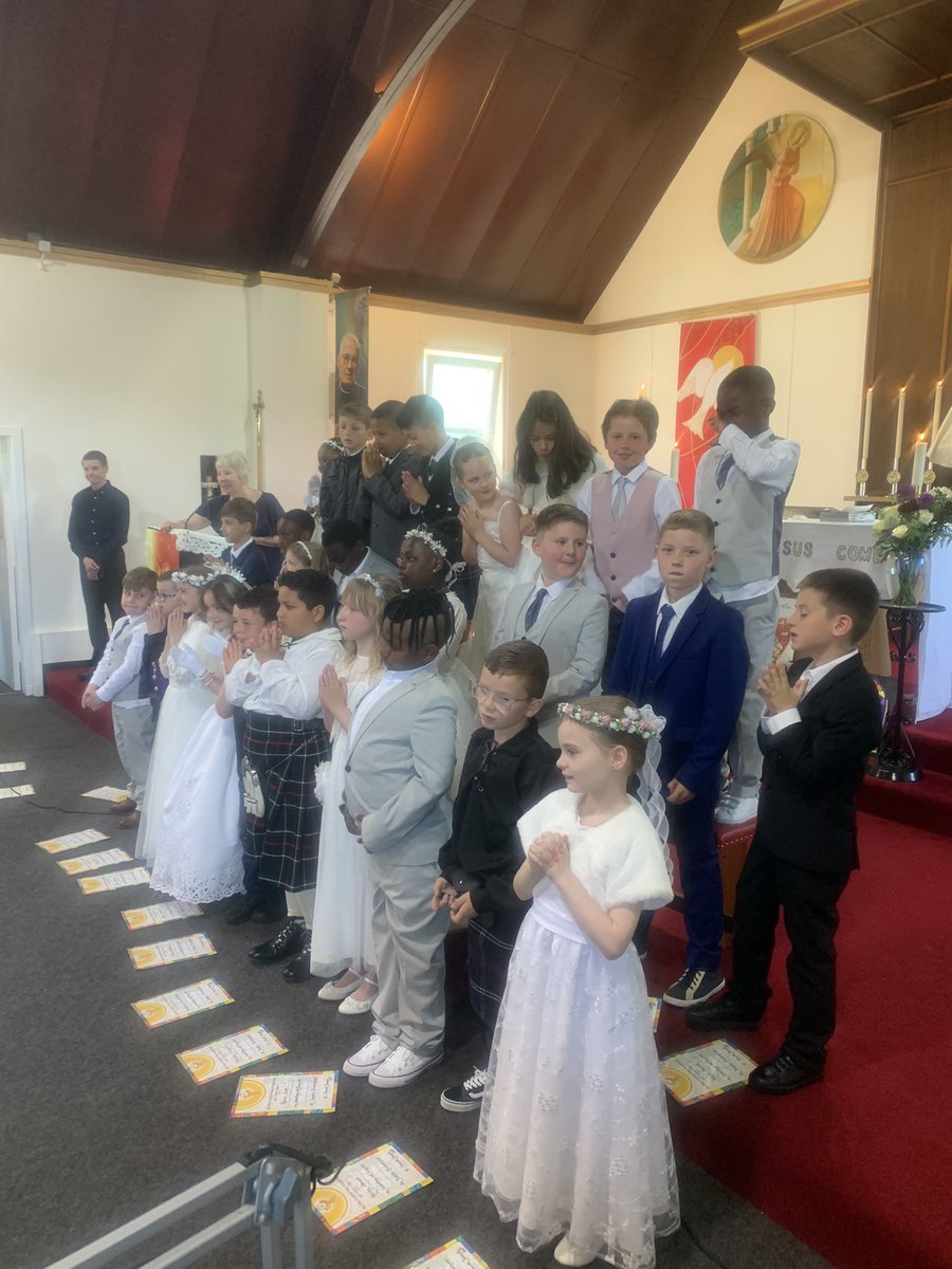 P5_StJosephs's tweet photo. RE: So incredibly proud of these Communicants who received the #SacramentofEucharist for the first time this afternoon. ✝️⛪️🙏🏼

Your hard work in preparation for our special mass was very evident…HUGE congratulations🙌🏻 Enjoy all the celebrations🥳 
#FirstHolyCommunion https://t.co/qBhEd5xzy9