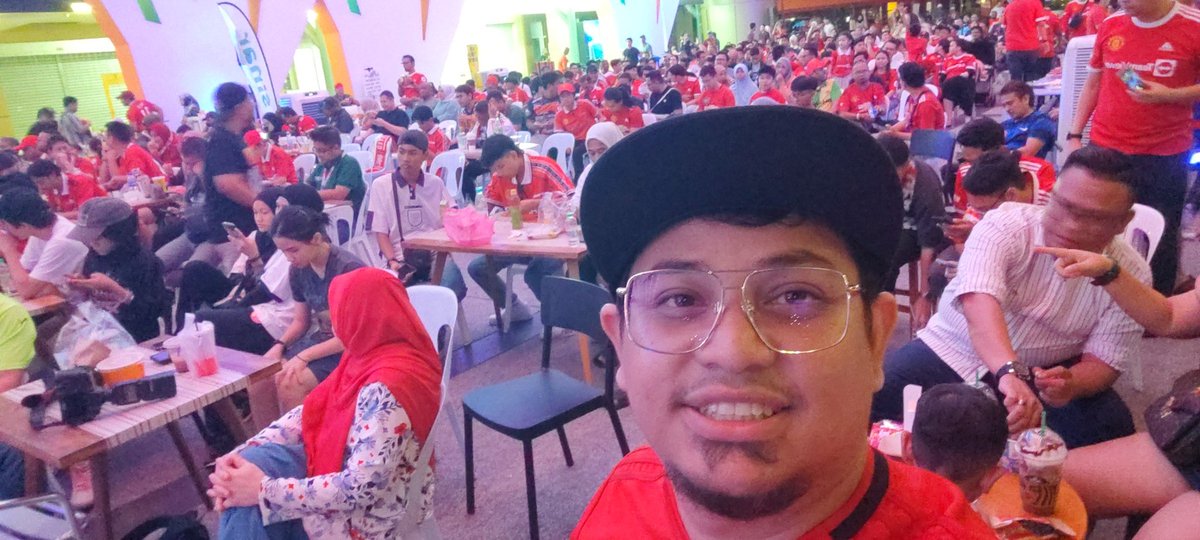 itsbaarrdd's tweet photo. menunggu weghorst punya goal
#ggmu
#sinarfm
#strandmall https://t.co/8S5qbC6pcd