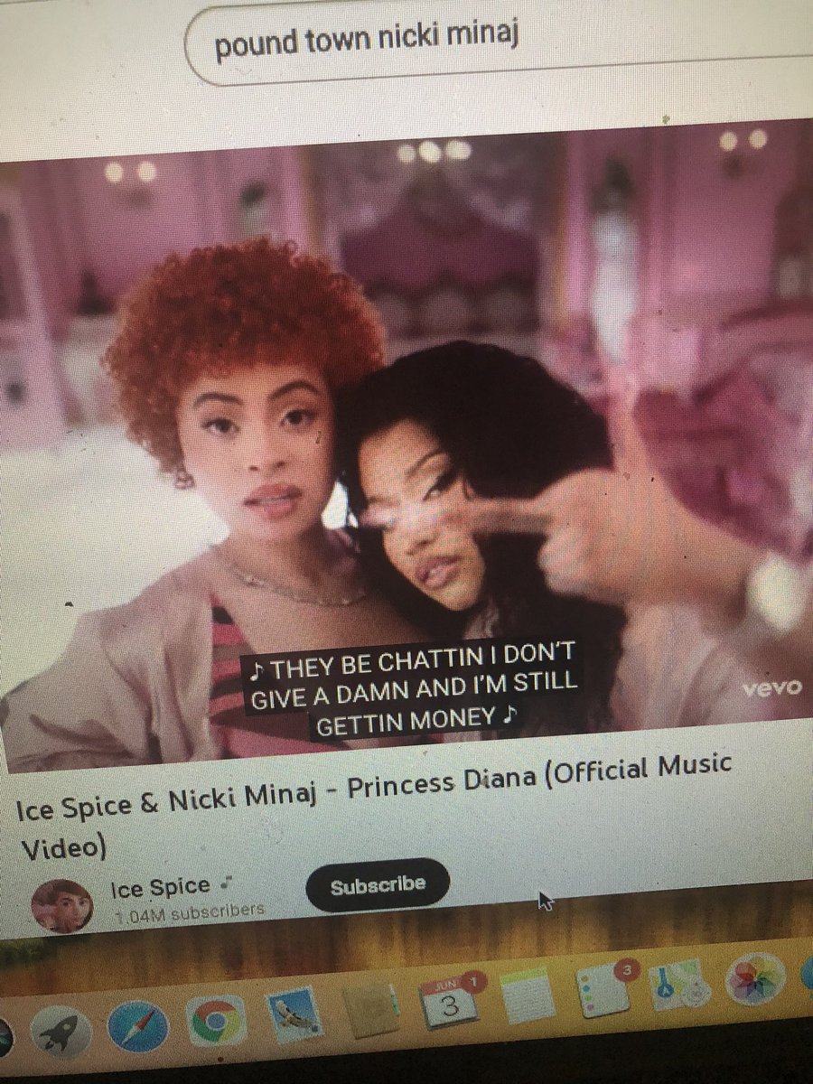 Southlanickifan's tweet photo. My morning continues with streaming video with #NickiMinaj with the #Barbz #RedRubyVideo #PoundTown2 #princessdianaremix https://t.co/Lop6ZxwaeQ