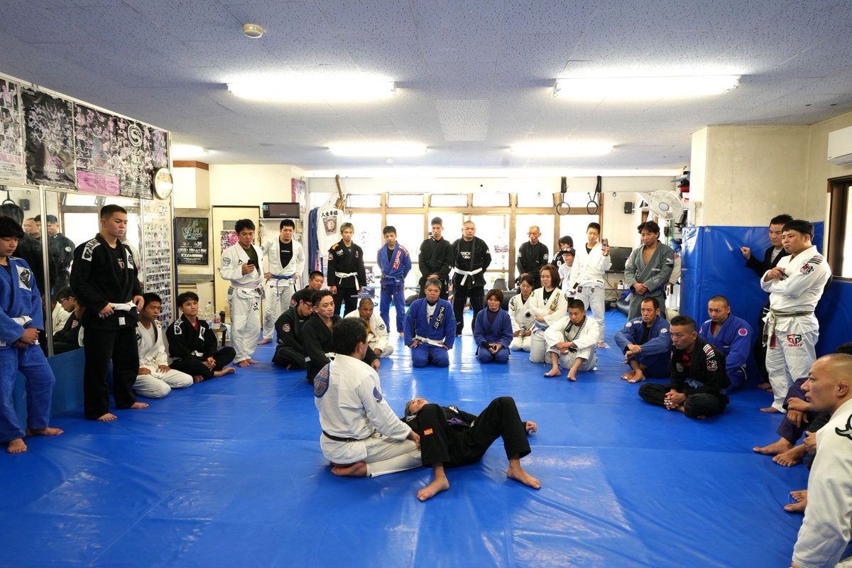 ryota_matsune's tweet photo. Yuki Nakai's Okinawa Seminar June 3, 2023 A precious day. great day.

#中井祐樹
#パラエストラ 
#paraestra
#Theパラエストラ沖縄 https://t.co/cu9MiI3ZEk