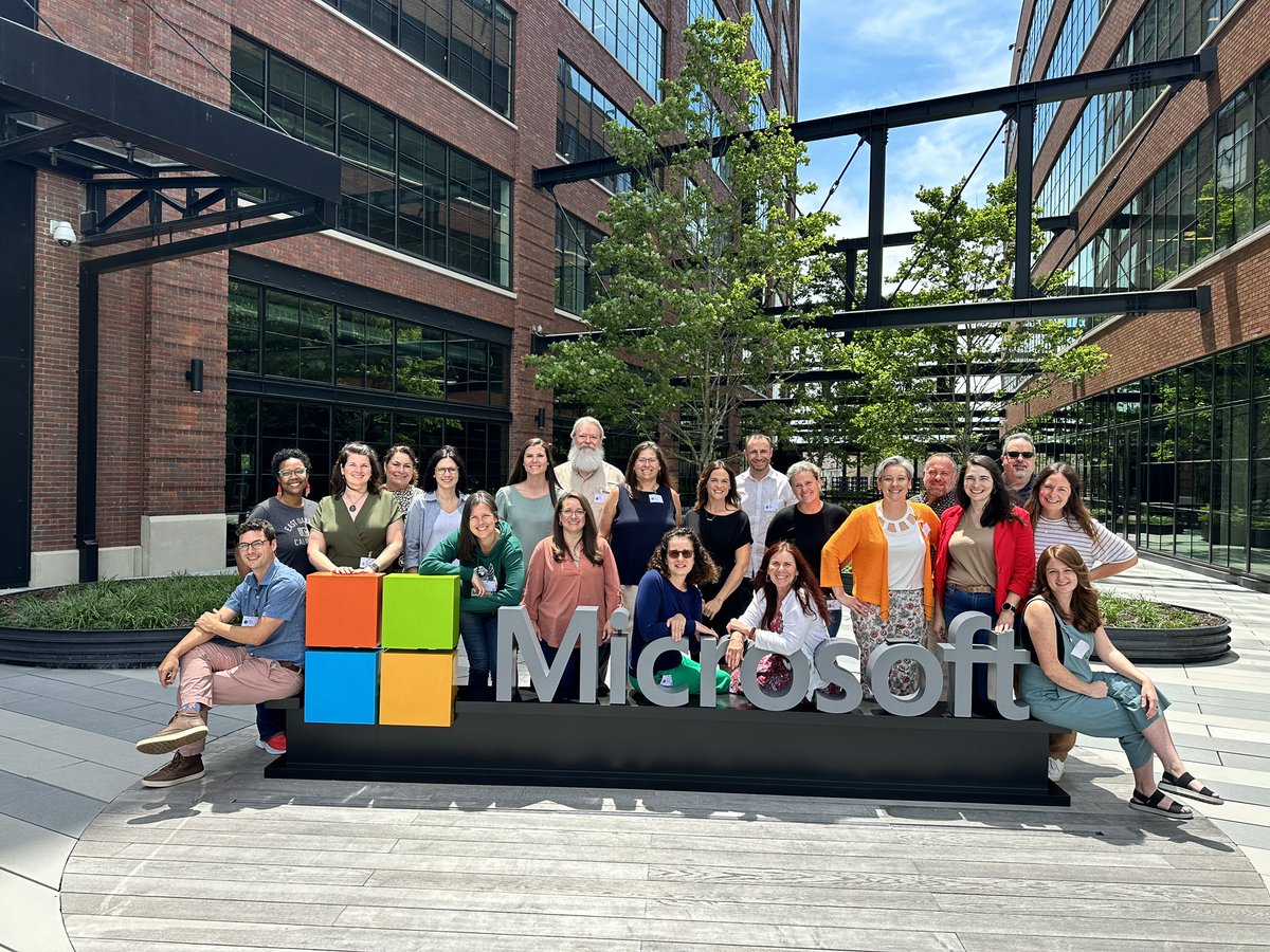 Becky Keene 🦋 tweet media