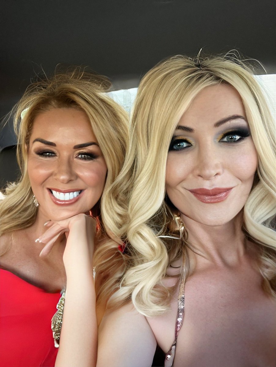 Melanie Blake tweet media