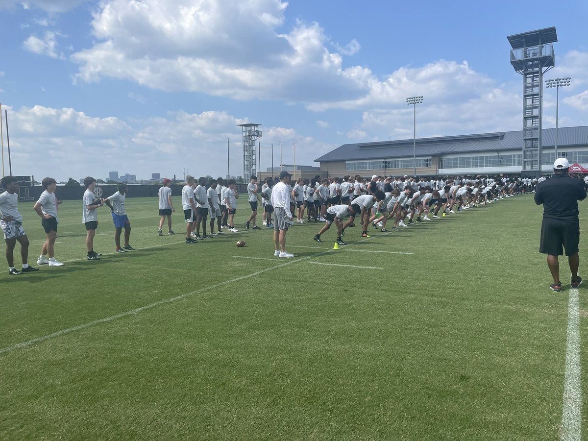 South Carolina Shane Beamer Camp: Notes &amp; Standouts ⭐️ 

<a href="/MariWilliams_5/">Jamarion “Seatbelt” Williams</a> <a href="/QuaysheedScott/">Quaysheed “ Q “ Scott</a> <a href="/jalentbarry/">Jalen Barry</a> <a href="/813_mcdonald/">Myles Lloyd McDonald C/O 27✞</a> <a href="/BrentMClements/">Brent Clements</a> <a href="/CAMSTRONG7/">Cam Strong</a> <a href="/AjCausey2/">Aj Causey</a> <a href="/rogersjones_4/">Rogers Jones</a> <a href="/jaquez_ivey/">Jaquez Ivey</a> <a href="/Jeremy_T10/">Jeremy Thomas</a> <a href="/KxndallJxhnson/">Kendall J. Johnson</a> <a href="/kaden_paghense/">Kaden Paghense</a> 

theplatform.drsportz.com/2023/06/03/sou…