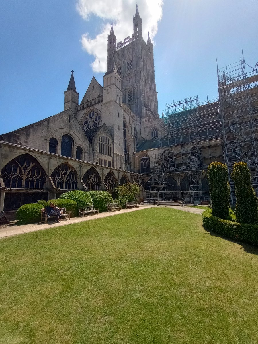 hmkingsglos's tweet photo. The choristers' 111km sponsored walk is under way! Raising funds for @GlosCathedral Music Dept over three weekends - well done, team!! @CSAChoir @KingsSchoolGlos https://t.co/kpFzuTzBjO