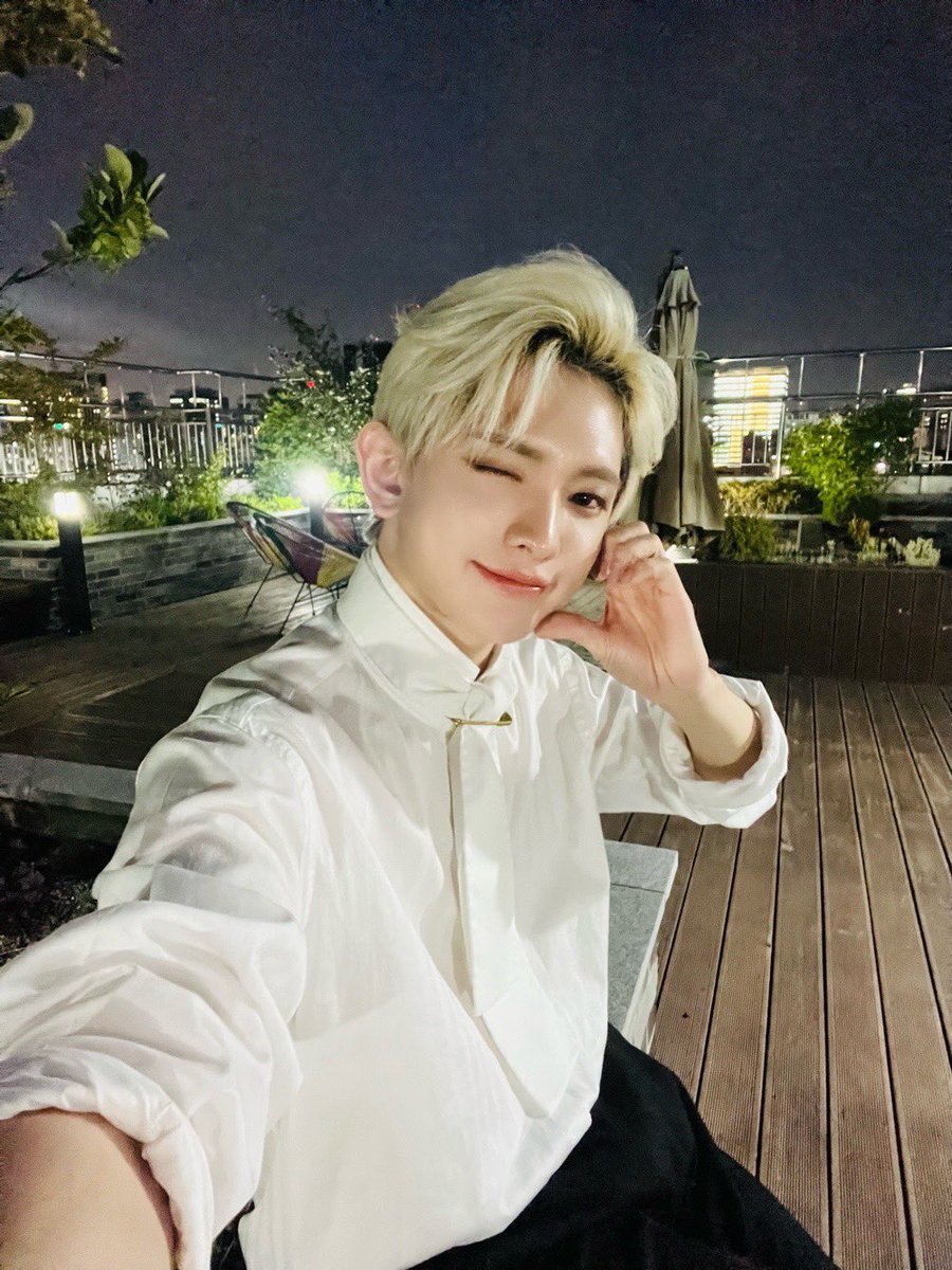 TPST_twt's tweet photo. [#LEW] 굿나잇~ 잘 자!❤ https://t.co/uZiq9HXouZ