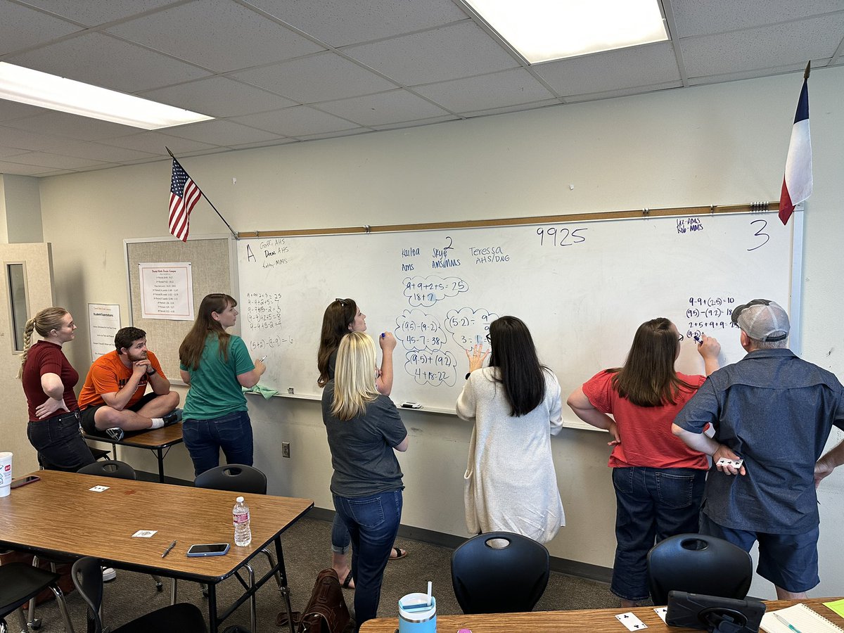 Aledo math teachers came together again last week to continue learning about #thinkingclassrooms at #AISDEmpower2023!
<a href="/pgliljedahl/">Peter Liljedahl</a> #mtbos #iteachmath