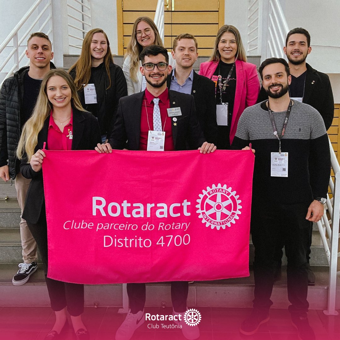 racteutonia's tweet photo. Reencontramos companheiros de outros clubes e estivemos em peso 🫶🏻 com nossa família rotária de Teutônia

Saímos de lá felizes em poder ouvir Teutônia sendo citada tantas vezes ao longo das falas, principalmente, a citação do nosso projeto Quinze dos Sonhos 👑 https://t.co/9XdqCzYWYp