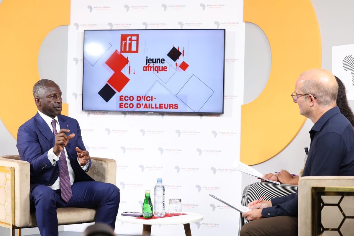 Face à <a href="/RFI_eco/">RFI Éco</a>/<a href="/RFI/">RFI</a> et <a href="/jeune_afrique/">Jeune Afrique</a> à l’occasion de l’Africa CEO Forum📈, le grand rendez-vous annuel du secteur privé en Afrique.
#Politique, #économie, #sport et #développement ont meublé l’entretien.
Retrouvez l’intégralité 
► ici urlz.fr/mazF