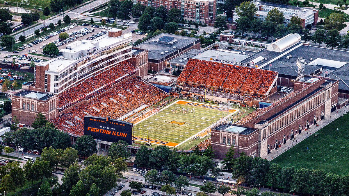cambrooks2025's tweet image. #AGTG After a great camp at Lindenwood and a great conversation with @CoachJamison, I’m blessed to receive my first offer from the University of Illinois🧡 @HFVikingFTBL @MohrRecruiting @EDGYTIM @illinirecruits @DeepDishFB