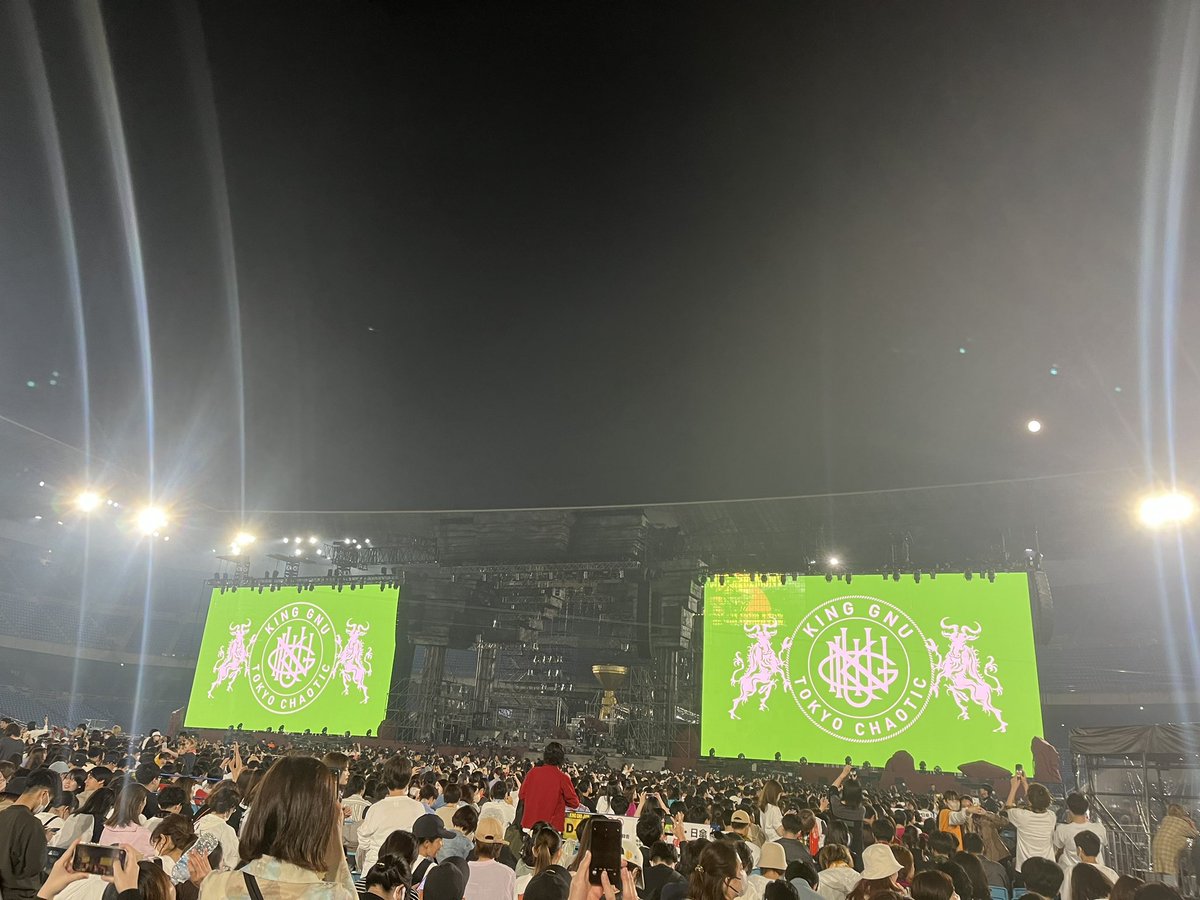 King Gnuの「CLOSING CEREMONY」圧巻でした。

去年のロッキンで初めて生で見てどっぷりと沼にハマったのですが、改めてライブバンドって素晴らしいなと思いました。

コロナで途切れた本来の「ライブ」が取り戻された様で嬉しかった。

#KingGnu