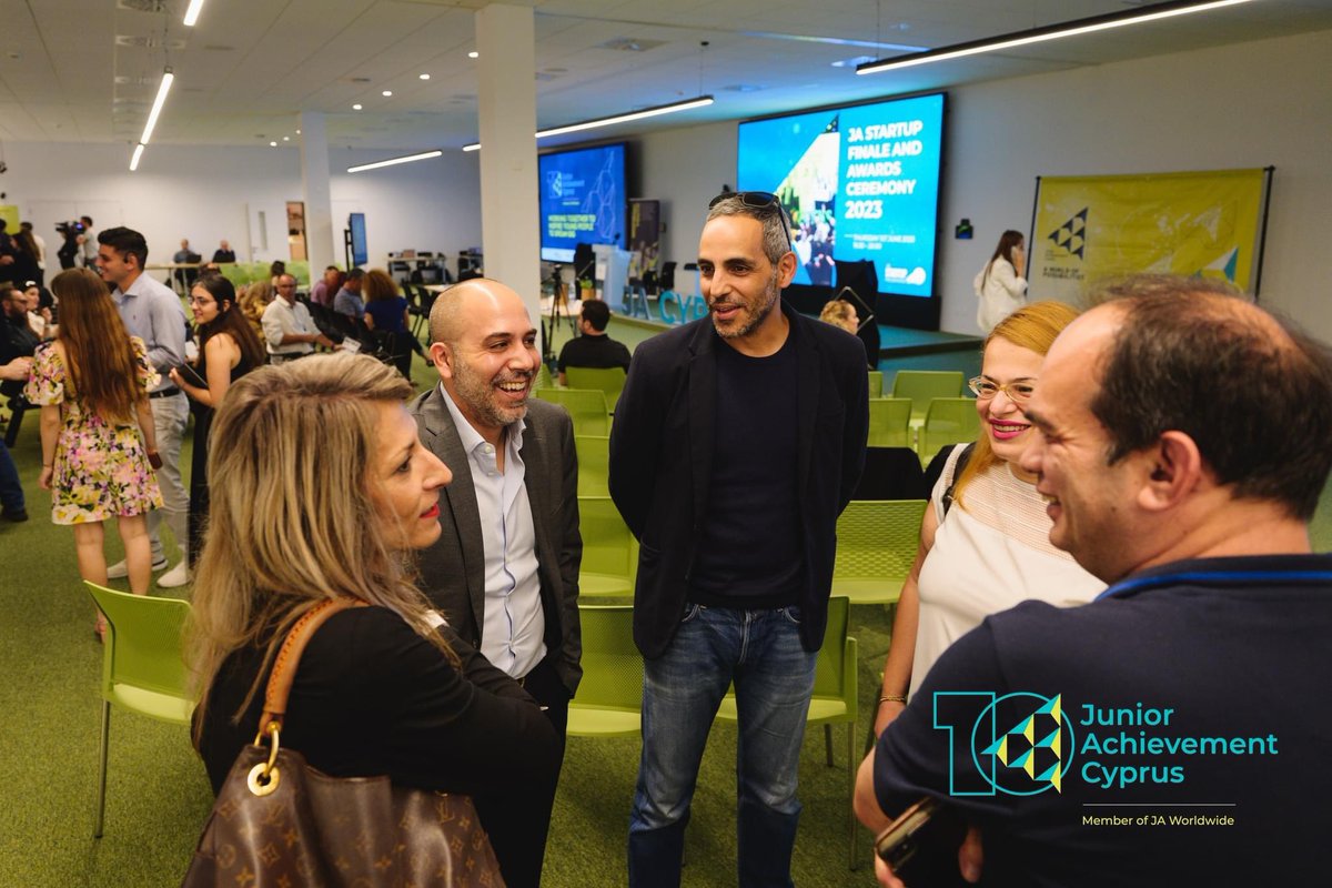 Menelaos_M's tweet photo. Congrats 1st place 🥇 team @UCYOfficial  team E-mbracelet. A tech savvy solution for people with Autism Spectrum Disorder. Heart monitoring, sound analysis, personalised stats. Above all, understanding and empathy. Kudos team and mentors. 

#jastartup #Competition #innovation https://t.co/ImjphK7rGR