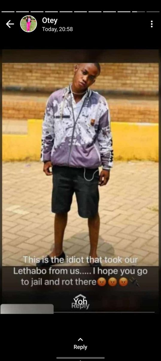 Keaobaka_s's tweet photo. #justiceForLethabo who was stabbed to death by Dintle at the Rustenburg Bus rank, yesterday the 2nd of June 2023.
It is said that Dintle's mother is a police officer and I hope the docket won't go missing.
Dintle must pay for what he did.
#PrideMonth
#ThaboBester https://t.co/JrAnNZFgO2