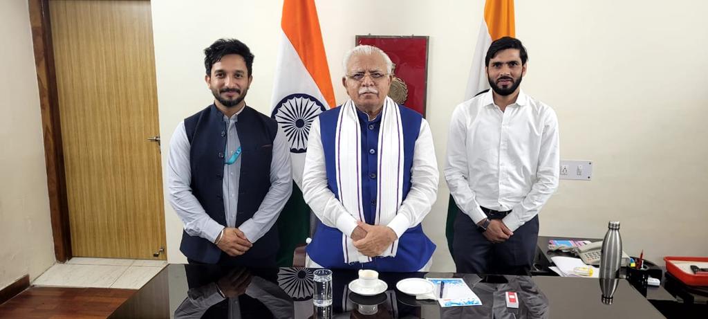 CSCJIND's tweet image. #CMSamvadCSCKeSath 
#मुख्यमंत्रीकीसीधाबातसीएससीकेसाथ
#धन्यवादमुख्यमंत्रीजी
@cscharyana
@DC_Jind
मुख्यमंत्री ने कॉमन सर्विस सेंटर के संचालकों से किया सीधा संवाद।

सीएससी की मासिक आमदनी को बढ़ाने के लिए हरियाणा सरकार से जोड़ी जायंगी कई ओर सेवाएं।