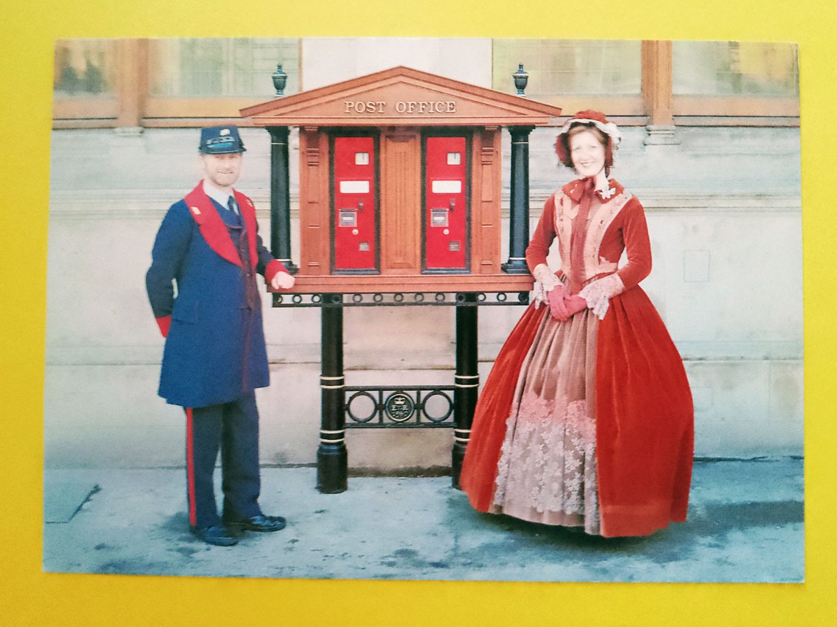 TrishWh56727941's tweet photo. Midlands Postal Board Picture Card MPB13
To harmonise with the Victorian character of Birmingham's best known post office- a pair of stamp vending machines, installed in 1980.
(from my collection 🗃️)
#Allthingspostal https://t.co/nN6xgNS6IB