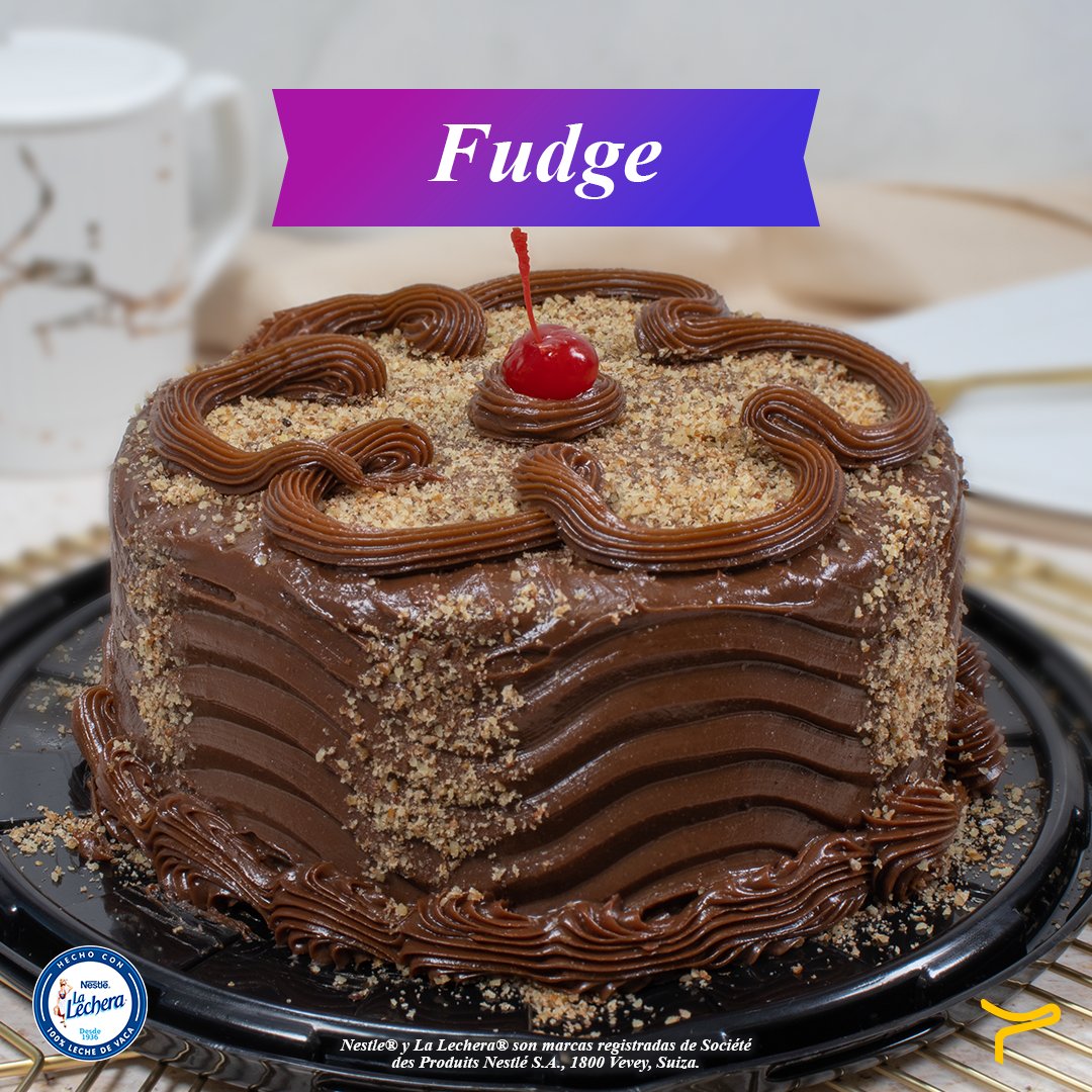 Nuestro famoso Fudge! Delicioso pastel de pan de chocolate, relleno de  cremoso fudge, bañado con jarabe especial de la casa 😋💜, image size:1080x1080