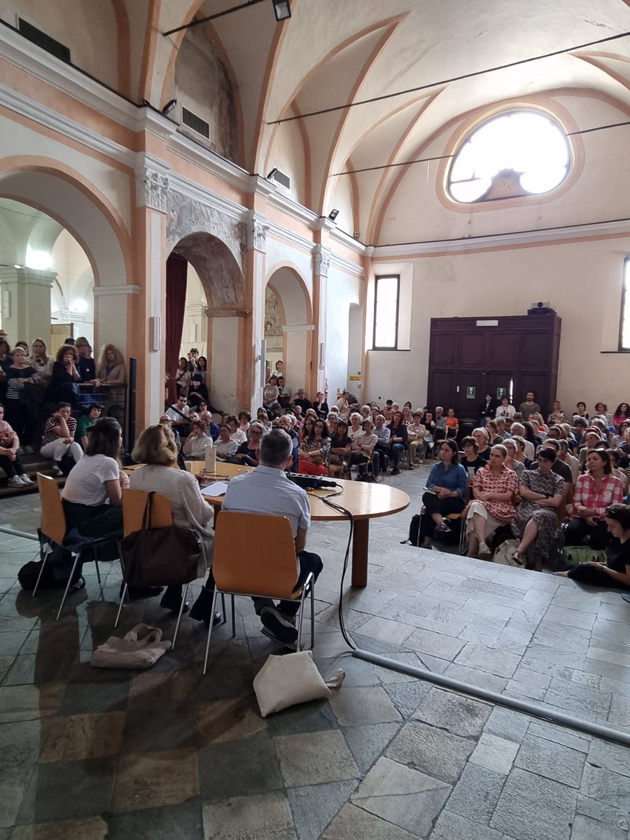 La grande invasione (@grandeinvasione) on Twitter photo "Nel dolore siamo tutti uguali. Leggendo il libro di <a href="/MatteoBBianchi/">Matteo B. Bianchi</a> mi sono sentita un po' meno sola."
<a href="/anto_lattanzi/">antonella lattanzi</a> a #invasione23 "Nel dolore siamo tutti uguali. Leggendo il libro di <a href="/MatteoBBianchi/">Matteo B. Bianchi</a> mi sono sentita un po' meno sola."
<a href="/anto_lattanzi/">antonella lattanzi</a> a #invasione23