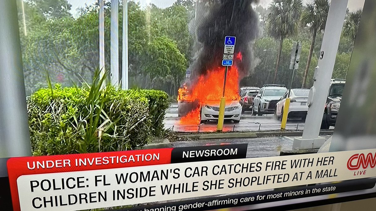 TesLatino's tweet photo. I’m sure this gasoline car sparked into flames because of the white Tesla parked next to it. https://t.co/DVAkXvTLjV https://t.co/pdRw3nsgKu