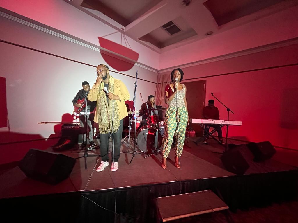ArielZambia's tweet photo. Let the good times roll @Beckychanteuse #music #Live #life #musicmagicdays https://t.co/lKdZFIytZj