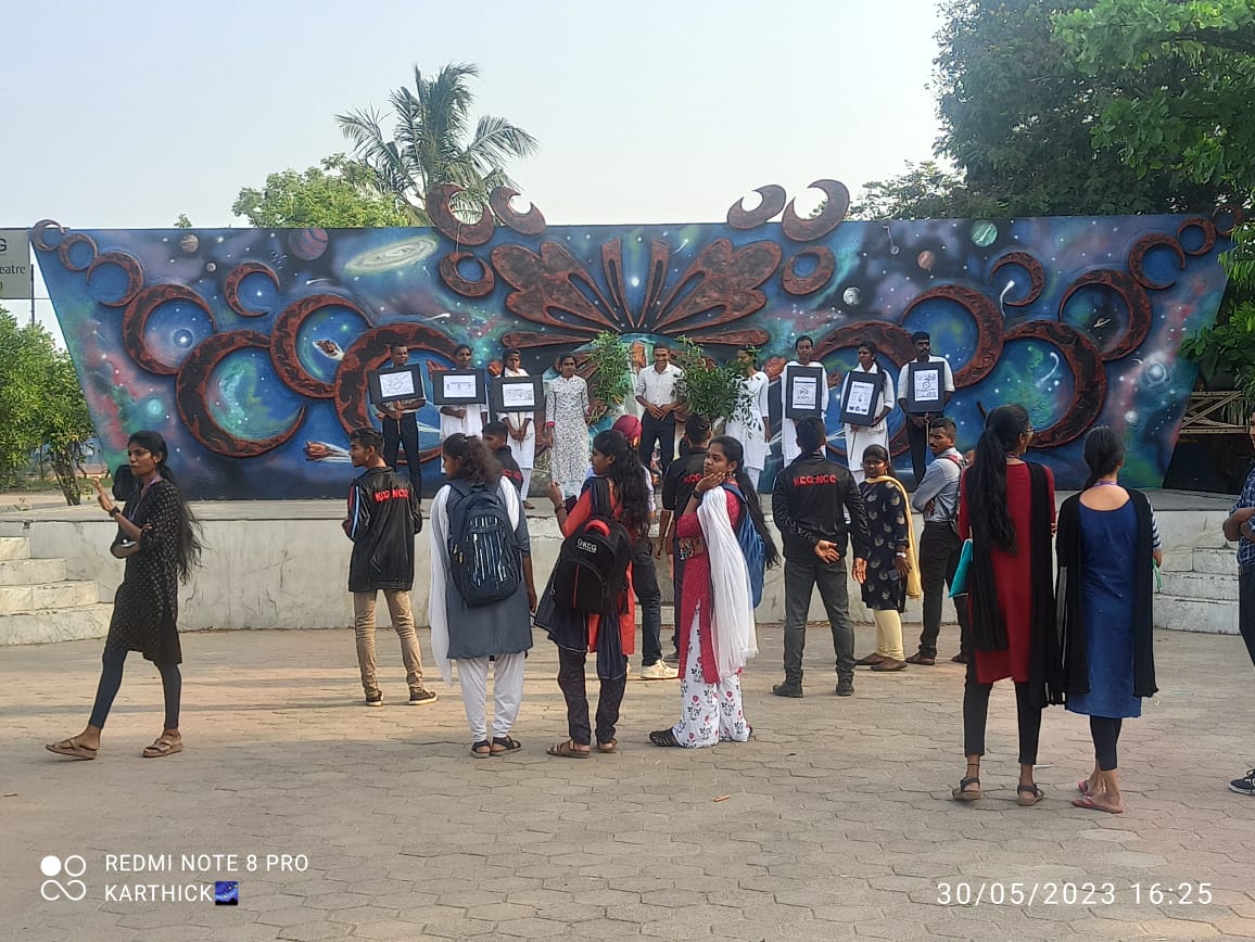 NccKcg's tweet photo. Cadets of KCG NCC company have successfully conducted an event "Mission life, a Nukkad Natak for Bad effects of plastics".

We are proud of sharing here that we could reach out everyone.

#ChooseLiFE #MissionLiFE  #missionLife #HQ_DG_NCC #NCCDte_TNPAN #tnbnncc https://t.co/NMhK7bDv4E