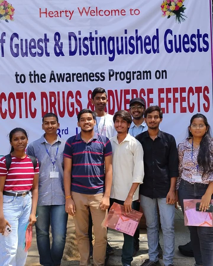 MlritNss's tweet photo. Our NSS volunteers of @mlritin attended an awareness session today 03/06/2023 on "Narcotic Drugs and it's adverse effects at @jntu_hyderabad
#stopusingdrugs 
#drugsarebad 
#saynotodrugs https://t.co/RqndiqINtV