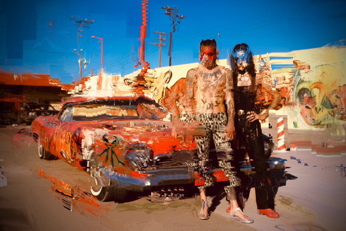 sovrnart's tweet image. with 30 minutes to go in the auction @punks4eth blows down @showsupnaked for &quot;Rebel Youth&quot;

     🕛auction closes 12pmEST
     🕧AL mint 12:30pm - 1pmEST
     🕐public: 1:05pmEST
     🔗 in bio