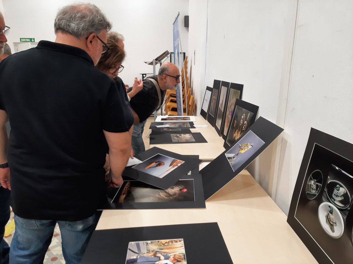afosants's tweet photo. Avui veredicte del social en paper, felicitats a tots els concursants / Hoy veredicto del social en papel, felicidades a todos los concursantes #fotografía #fotografia #concursfotografia #concursofotografía #concursfotografic #concursofotográfico #ligra #social #afosants #sants https://t.co/NhAcgELN1j