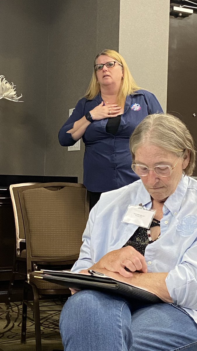iamunioncanada's tweet photo. @kim857 shares with #OPCM delegates how #EnRoute gas stations along #Hwy401 are used as transfer points for #SexTrafficking. Staff there are being trained to recognise the signs. https://t.co/sxDwyj6LqG