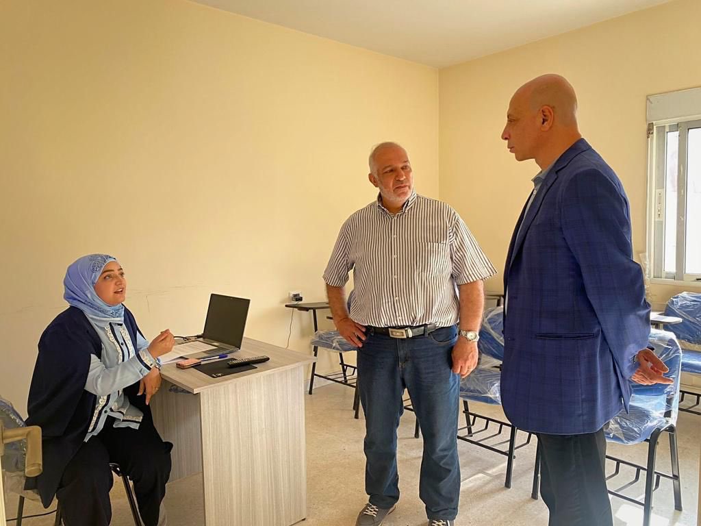 ahmadhachmieh's tweet photo. زيارة تفقدية الى مركز ال” call center “ في #طرابلس ، 
تهدف الزيارة لدعم المركز في تعزيز  قدرات خريجي الجامعات للغات الفرنسية والإنكليزية و تنمية قدراتهم العلمية لتأمين #فرص_عمل جديدة لهم "اون لاين أو من مركز الشركة " https://t.co/tolhmjAprK