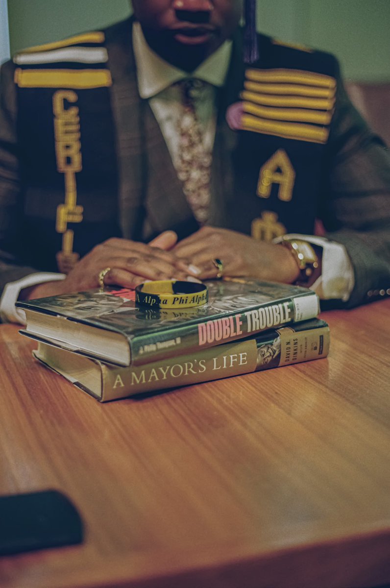 JerrellKGray's tweet photo. A few weeks ago, I received my Master’s of Urban Planning! 

It as an honor to join this field where 5% of professionals, who make key decisions  on communities, are black ✊🏿

 Jerrell K. Gray
The only black man @NYUWagner Master of Urban Planning Graduate in the Class of 2023 https://t.co/rqmdA2pKa6
