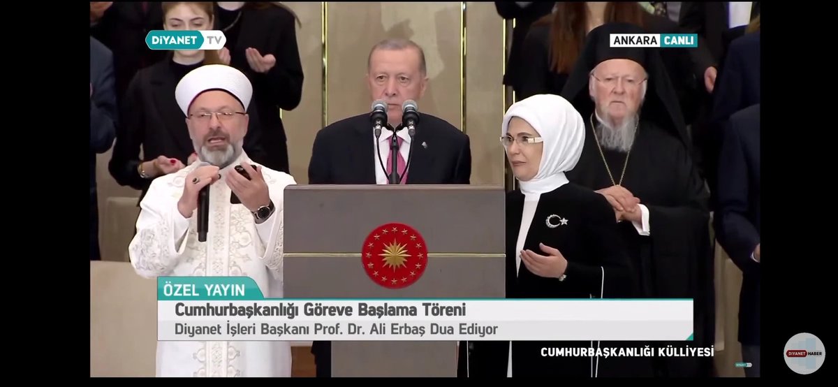 🤲 İçkili açılışlardan Duâlı açılışlara getirdiğin için sana ne kadar Duâ etsek az gelir Recep Tayyip Erdoğan.

#TürkiyeYüzyılıBaşladı
NEREDEN           NEREYE